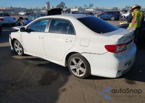 2013 Toyota Corolla S z USA, uszkodzony, nr VIN 5YFBU4EEXDP203501